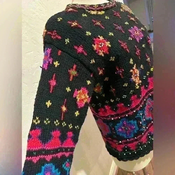 VTG Casual Corner Women’s S Limited Edition Hand Knit Sweater Grannycore Beaded - Picture 7 of 11